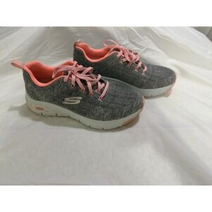 SKETCHERS Arch Fit Support Ladies Arch Fit Podiatrist-Certified Sports Shoe 7.5